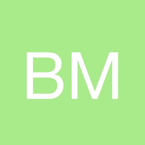 Meet your Posher, Britt - Picture 1 of 1